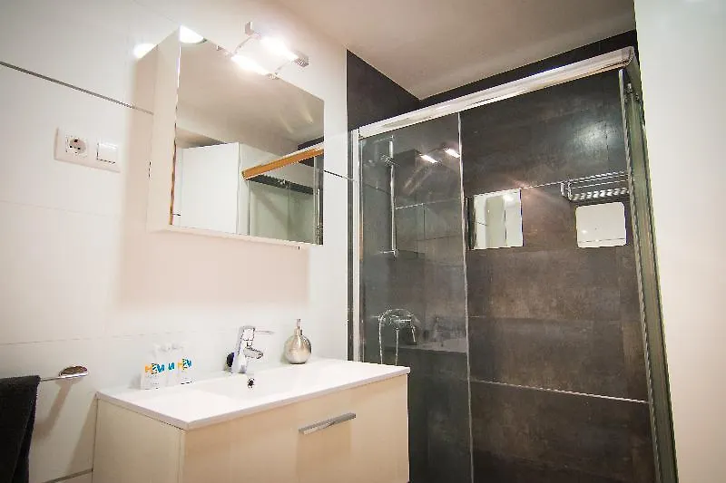 Holidays 2 Malaga Catedral Apartment